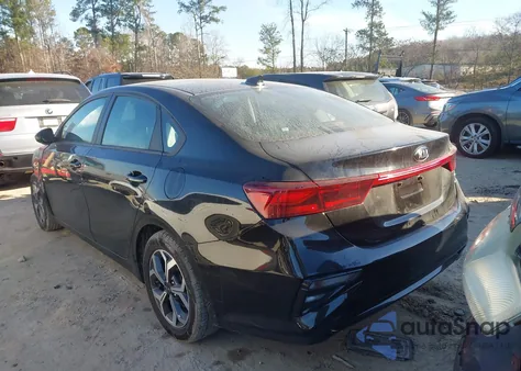 2021 Kia Forte Lxs z USA, uszkodzony, nr VIN 3KPF24AD9ME269219